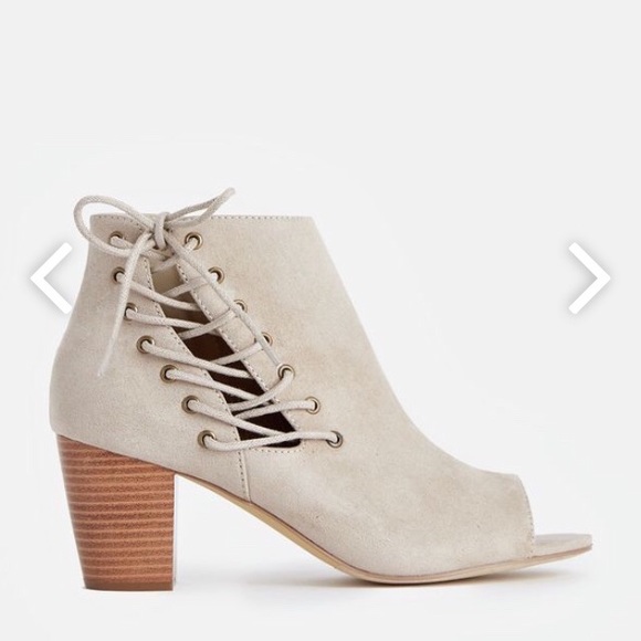 Peep Toe Lace Up Booties W1 - Picture 2 of 6